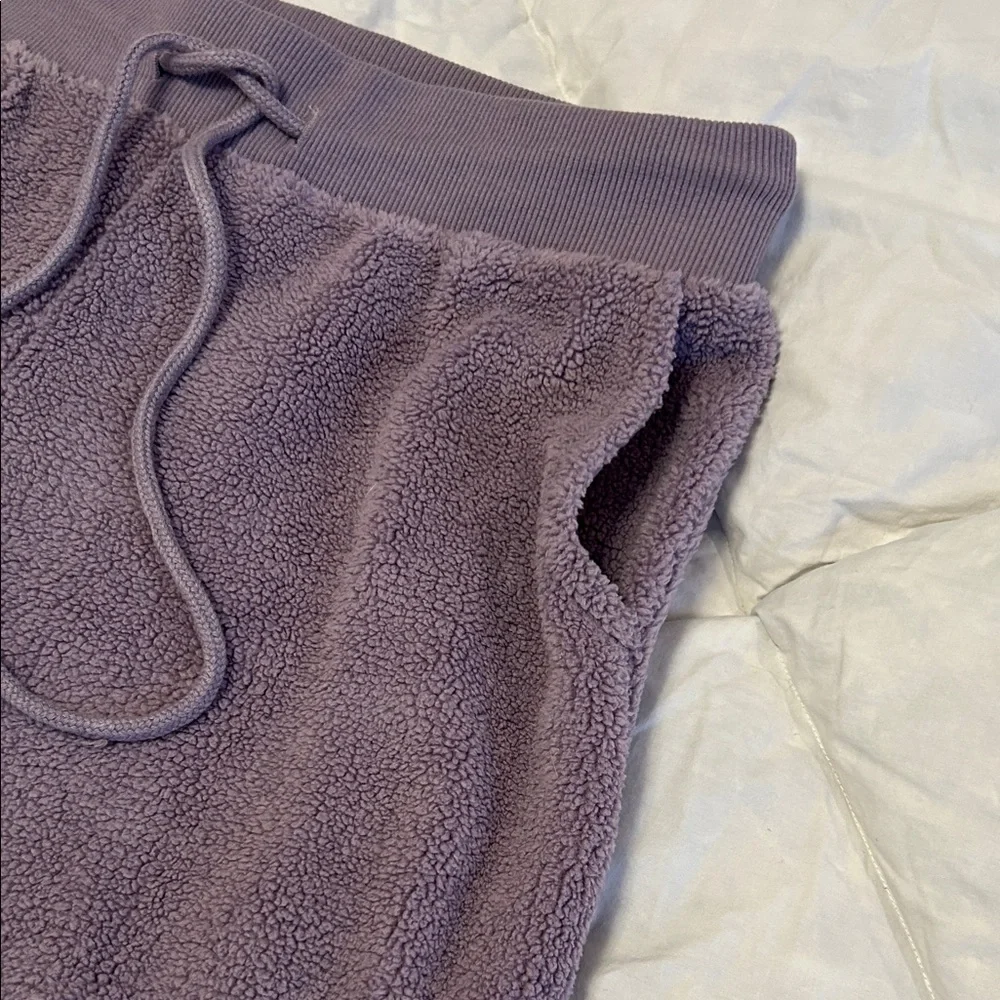 Adore Me Dorethea Lavender Sherpa Hoodie and Jogger Loungewear Set.